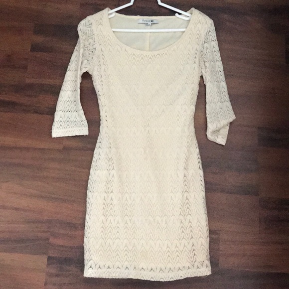 Beige dress - Picture 1 of 1